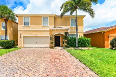 Bring all offers!!! Experience luxury living in this beautifully - photo 2