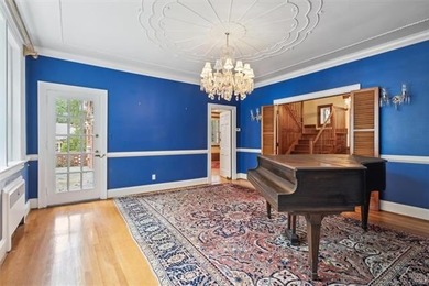 Welcome to Warwick Hall, a prominent James River estate on just - photo 11