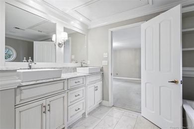 Welcome to Warwick Hall, a prominent James River estate on just - photo 20