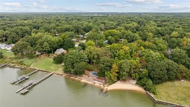 Welcome to Warwick Hall, a prominent James River estate on just - photo 35
