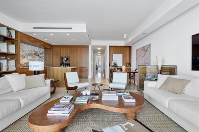 Welcome to Echo Aventura, a premier waterfront residence