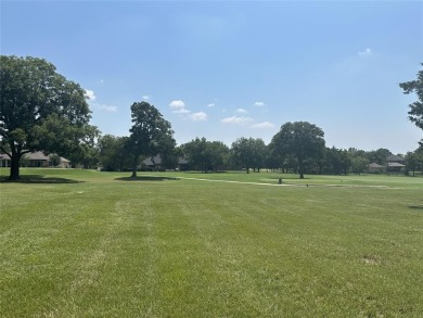 Lake Lot For Sale in Lake Kiowa, Texas