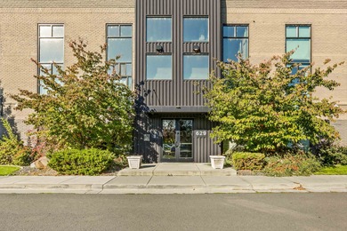 Lake Condo For Sale in Spokane, Washington