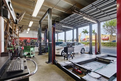 Freestanding commercial property in a prime, high-traffic - photo 14