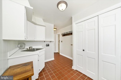 Ideally located in picturesque New Market, this exceptional - photo 31