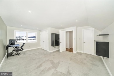 Ideally located in picturesque New Market, this exceptional - photo 40