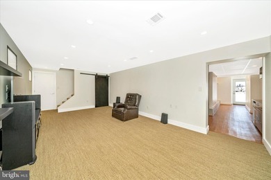 Ideally located in picturesque New Market, this exceptional - photo 46