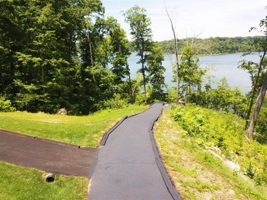 Year-round lake views, a private dock, and enough space for the - photo 47