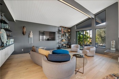 Commanding 180 degrees valley views from a rare, elevated perch - photo 8