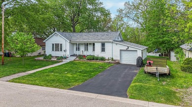 Waterfront ranch-style retreat on a channel off the Wolf River! - photo 2