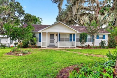 Little Orange Lake Home For Sale in Hawthorne Florida