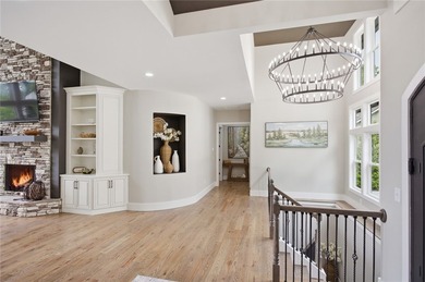 Luxury Lakefront Living on Lake Keowee Experience the pinnacle - photo 12