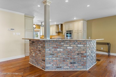 Waterfront living just off Mallini! This 3-bedroom, 2.5-bath - photo 17