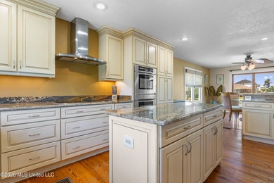 Waterfront living just off Mallini! This 3-bedroom, 2.5-bath - photo 21