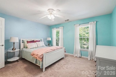 Welcome to sought after Hunter Oaks! This beautifully maintained - photo 25