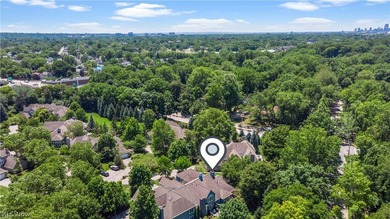 Located in one of Bratenahl's premier gated communities, this - photo 38