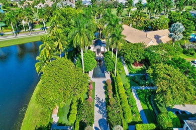 Truly one-of-a-kind estate home on over 1.2 acres, the largest - photo 40