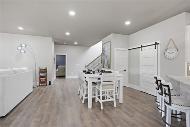 Luxury Lakefront Living on Lake Keowee Experience the pinnacle - photo 40