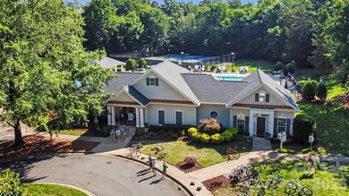 Welcome to sought after Hunter Oaks! This beautifully maintained - photo 41