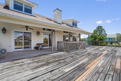 Waterfront living just off Mallini! This 3-bedroom, 2.5-bath - photo 50