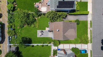 Baldwin Plaza SD, updated colonial with old world charm - photo 21