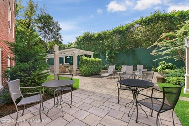 Impeccably renovated 1-bedroom co-op in the heart of St. George - photo 26
