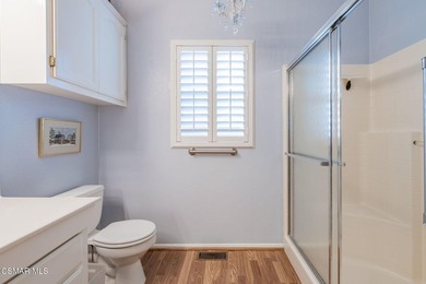 Welcome to this spacious 3-bedroom, 2-bath, triple-wide mobile - photo 28