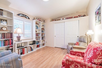 Welcome to this spacious 3-bedroom, 2-bath, triple-wide mobile - photo 32