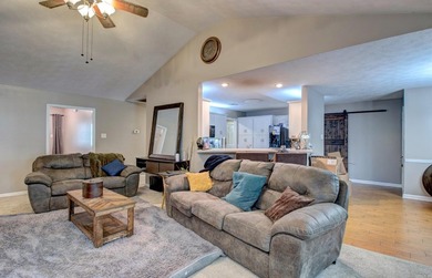 Additional listing photo 4