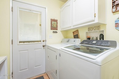 Welcome to this spacious 3-bedroom, 2-bath, triple-wide mobile - photo 38