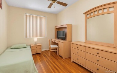 MOTIVATED SELLER! Opportunity awaits with this 3-bedroom, 2 - photo 8
