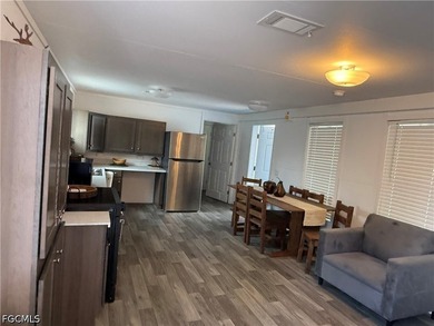Welcome to this beautiful 2025 manufactured home in North Fort - photo 3
