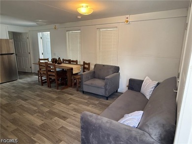 Welcome to this beautiful 2025 manufactured home in North Fort - photo 4