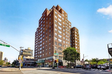 Beautifully renovated high-floor 2-bedroom, 1-bath co-op - photo 1