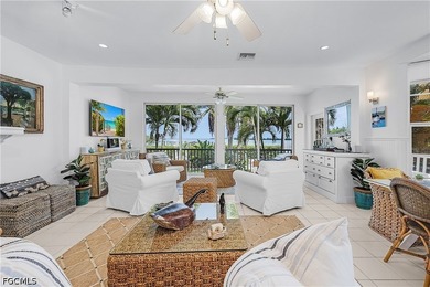 Introducing Laguna Cottage, a beautifully updated waterfront - photo 12