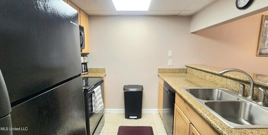 Waterfront condo with stunning bayou views!! Discover relaxed - photo 12