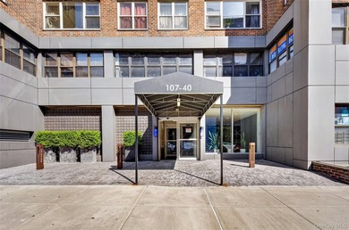 Beautifully renovated high-floor 2-bedroom, 1-bath co-op - photo 2