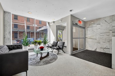 Beautifully renovated high-floor 2-bedroom, 1-bath co-op - photo 5