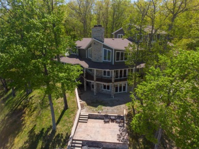 Lake Sara Home For Sale in Effingham Illinois