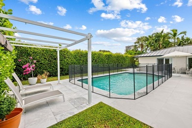 Nestled in Bermuda Riviera, this updated one-story residence - photo 25
