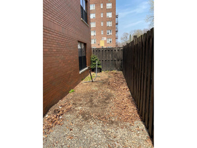 Welcome to 190 W 239th St. nestled in the highly sought-after - photo 31
