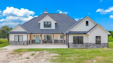 Lake Home For Sale in Corsicana, Texas