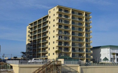Newly Remodeled Oceanfront Condo This direct oceanfront - photo 1