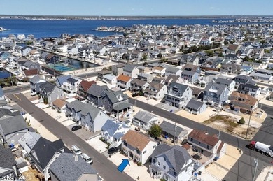 THE ULTIMATE BEACH HOUSE READY FOR YOU TO ENJOY THIS SUMMER! - photo 3