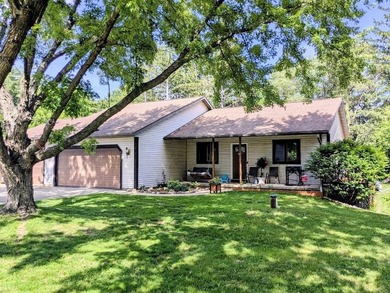 Nestled in a quiet neighborhood, this freshly remodeled 3 - photo 1