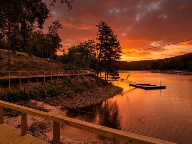 Welcome to The Cottages at Smith Lake, a gated luxury tiny home - photo 3