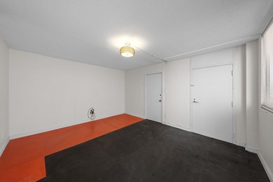 Welcome to the Grand Guadalupe Condominiums! This one-of-a-kind - photo 14