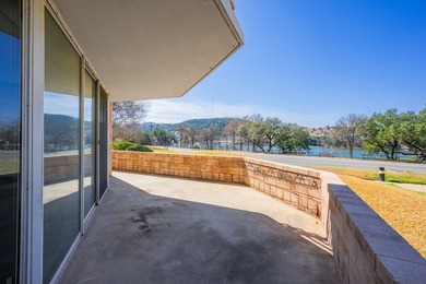 Welcome to the Grand Guadalupe Condominiums! This one-of-a-kind - photo 23