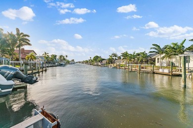 WATERFRONT GEM WITH A PRIVATE DOCK, OCEAN ACCESS & NO FIXED - photo 27