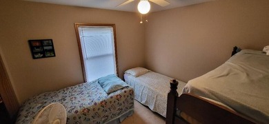Well-built home sitting on 17 lots in Fruitland Subdivision with - photo 8